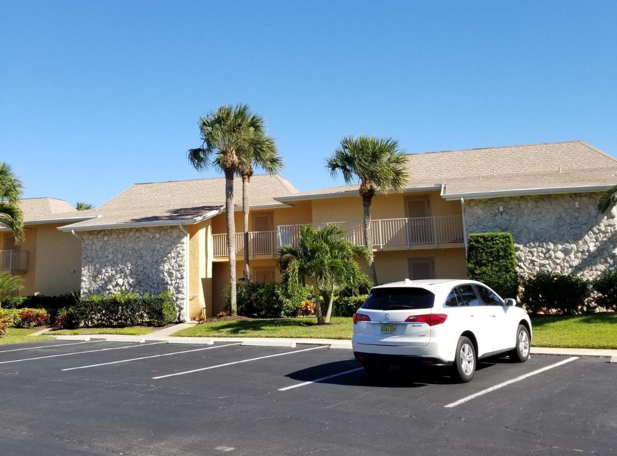 Beach Getaway - Ocean Beach, Tennis, Golf, Pool With Tiki Bar Форт Пиърс Екстериор снимка